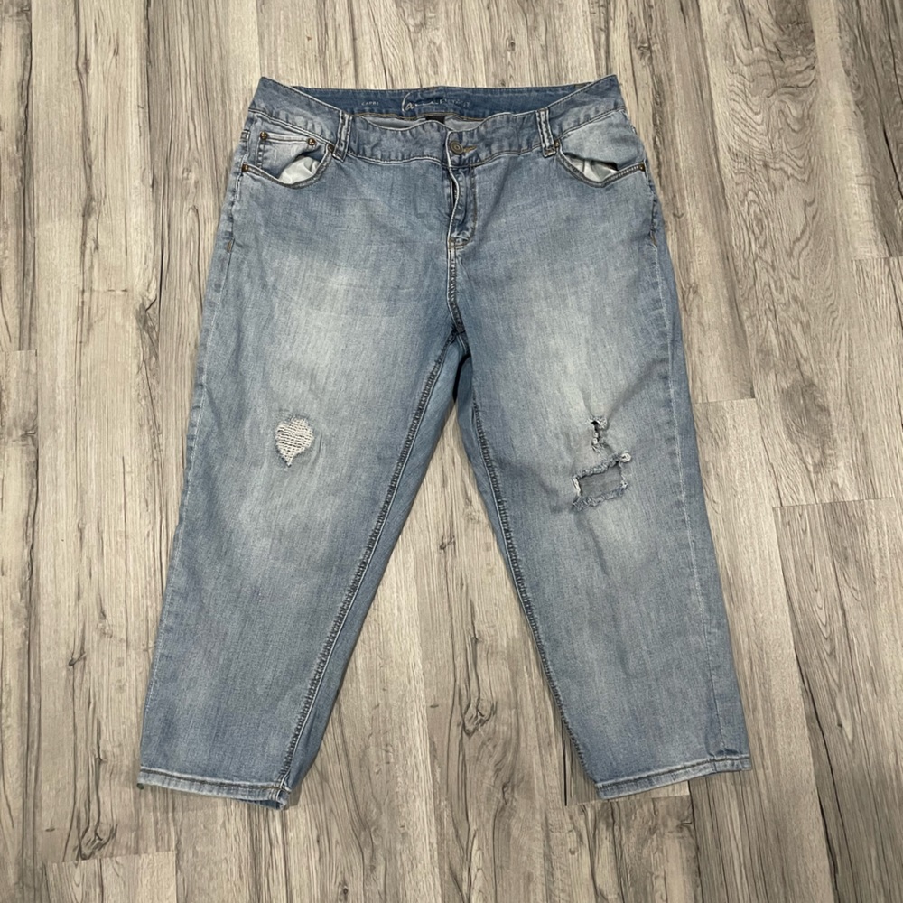 Capri Mom Jean